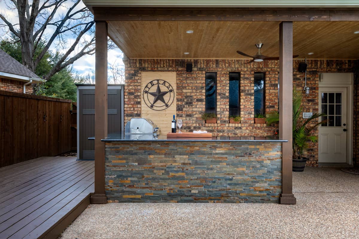 Stunning outdoor kitchen
